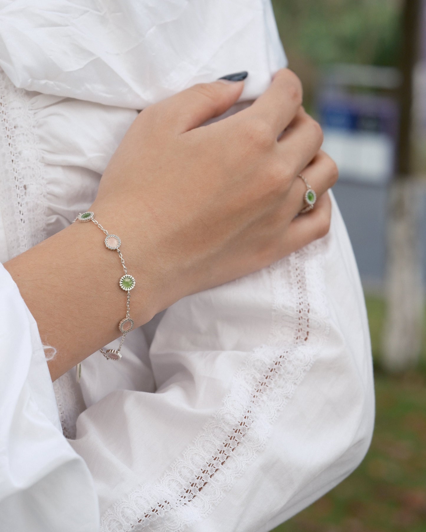 Spring Garden-Enamel Flower Sterling Silver Chain Ring - Zhulry